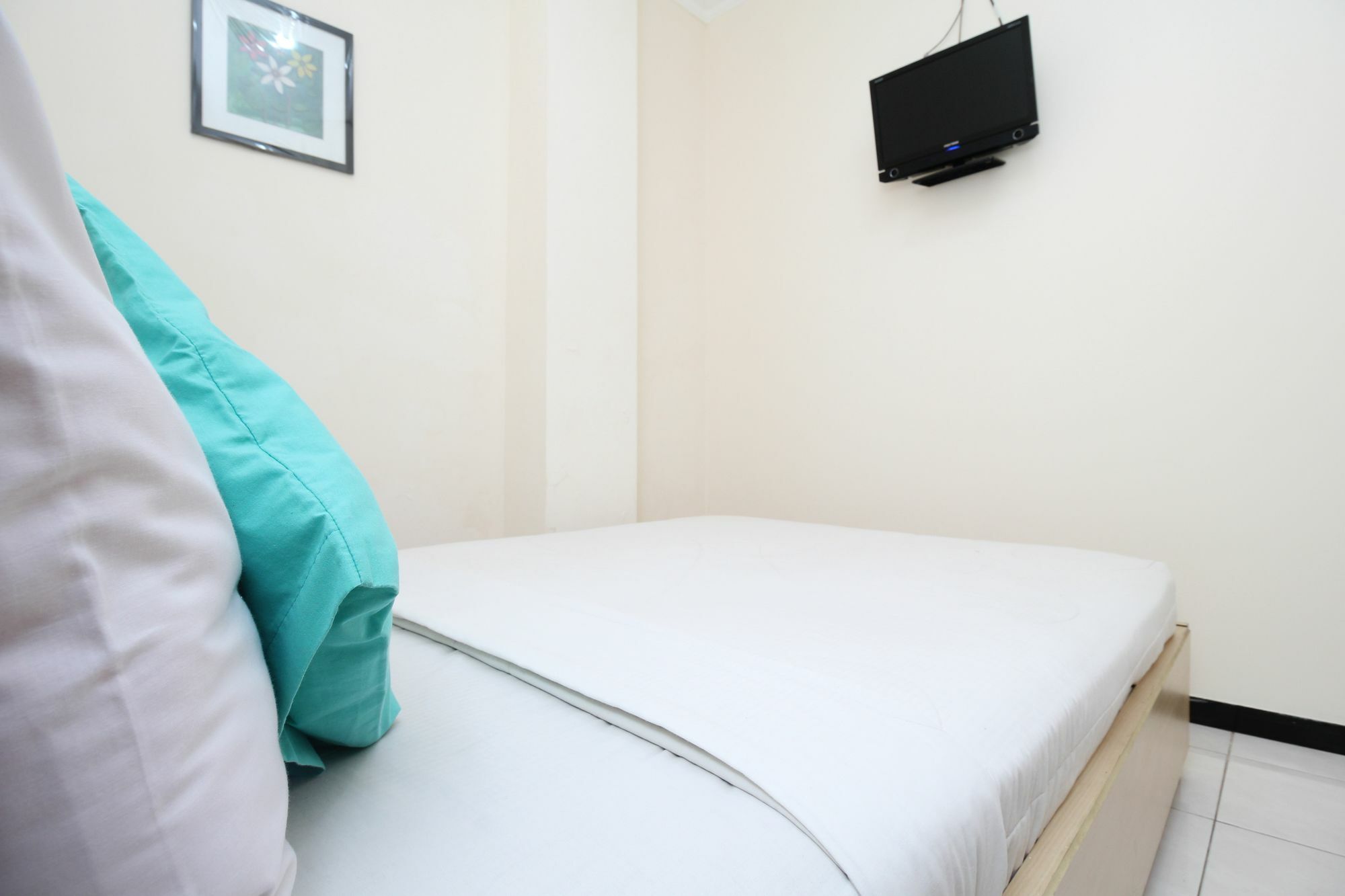 ホテル Myzone Homtel スマラン エクステリア 写真